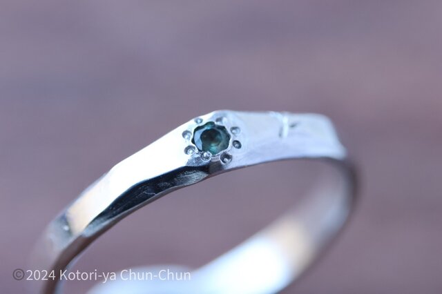 美しいカラーチェンジ!!!★ブラジルアレキサンドライトPt900リング★ 2024年の最高傑作】ブラジル産を超える最強変化 インド産