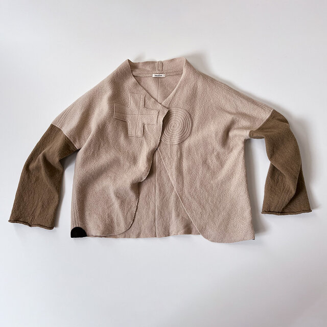 honakana 圧縮ウールのボレロ - クリーム×モカ -