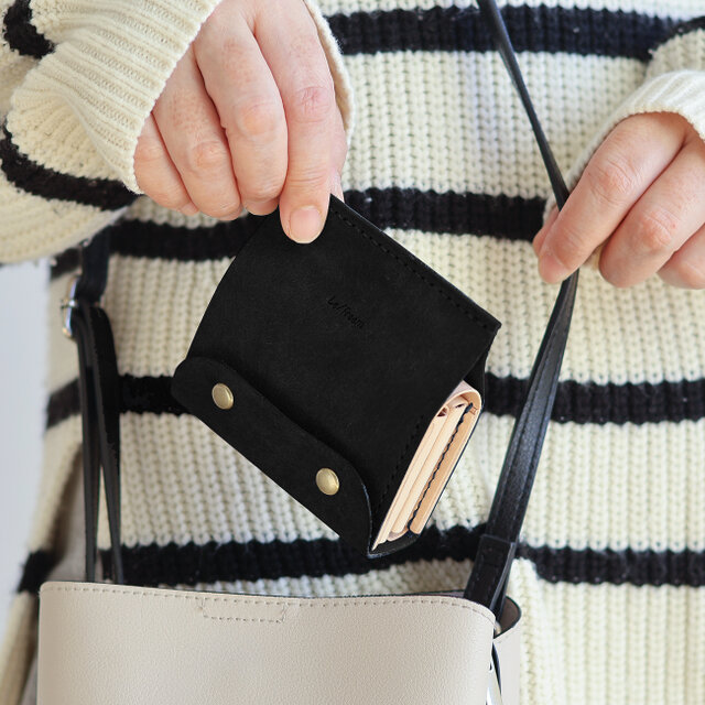 紙袋の形をモチーフにした 可愛い二つ折り財布 LF-016 マルゴー×ヌメ革