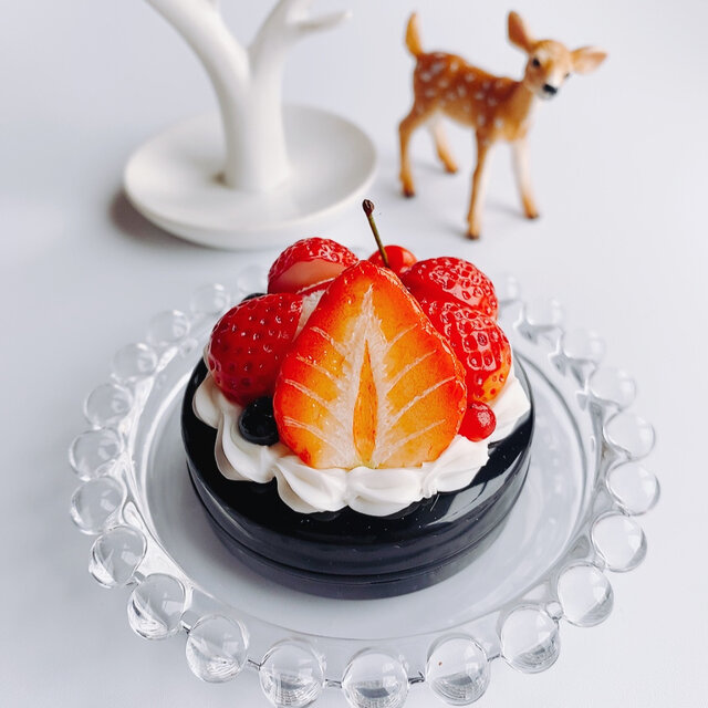 Lucky Cream Chocolate フェイクスイーツデコ　置物　プレート 苺サンデーの朱肉 strawberry スイーツデコ フェイクスイーツ