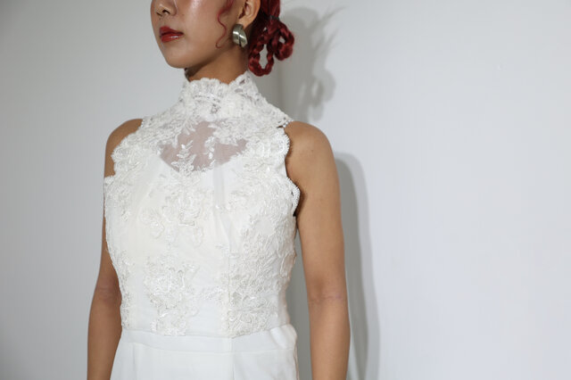 ボレロ ハイネック ノースリーブ くるみボタン 美しい花レース 花嫁