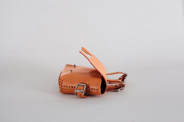 ハンドメイドレザー自転車フレームツールバッグ – アシンメトリー