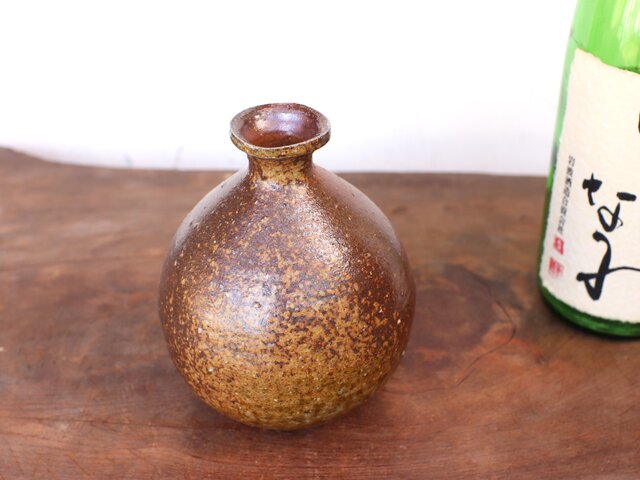 備前焼 徳利 t-146 | iichi 日々の暮らしを心地よくするハンドメイドや