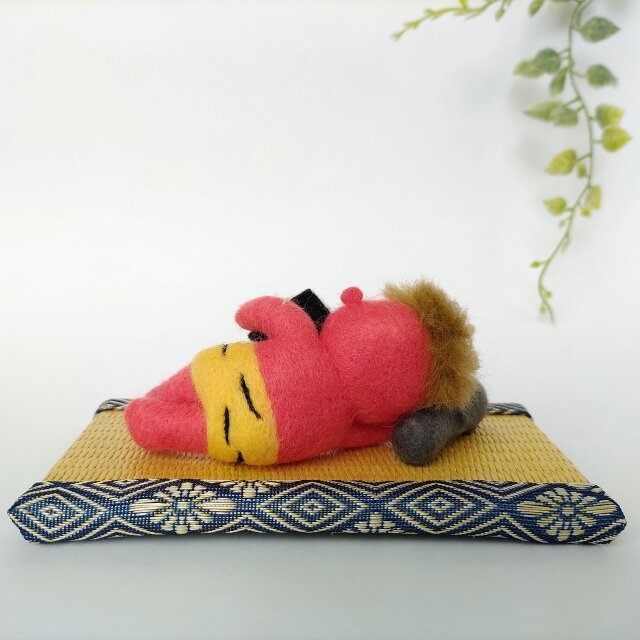 節分》赤おにさん くつろぎ中です☆羊毛フェルト | iichi 日々の暮らし