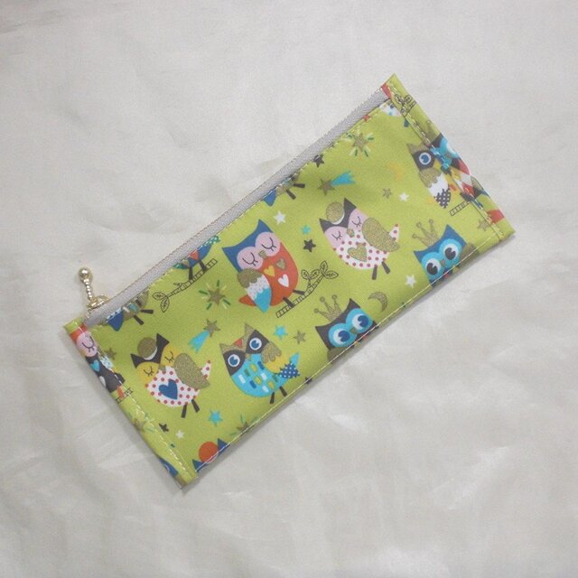 ぺたんこ長財布Slim／お洒落なフクロウ（黄緑）