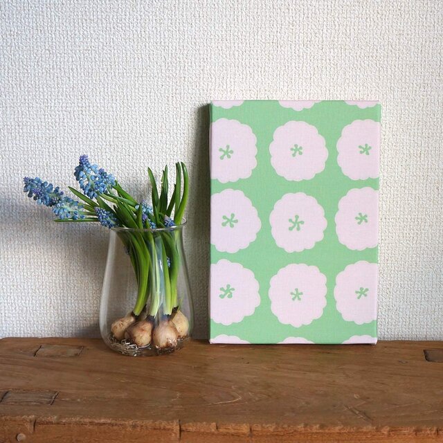 「 kasumi sou dot ( green pink ) 」ファブリックパネル