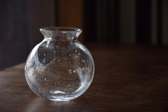 泡模様のピンクガラス花瓶 泡模様のピンクガラス花瓶 【公式通販】