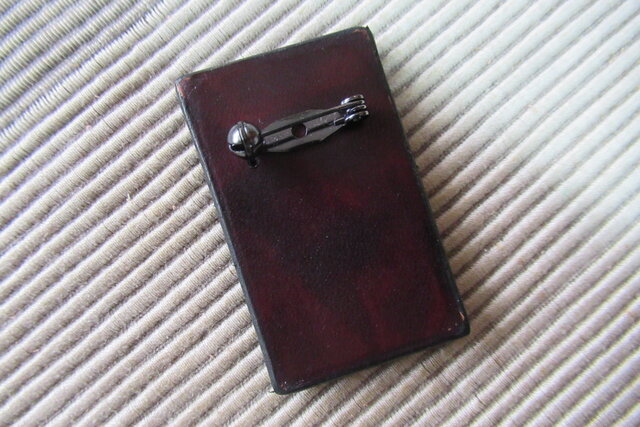 アップサイクル チェコスロバキア 切手ブローチ10331 | iichi 日々の