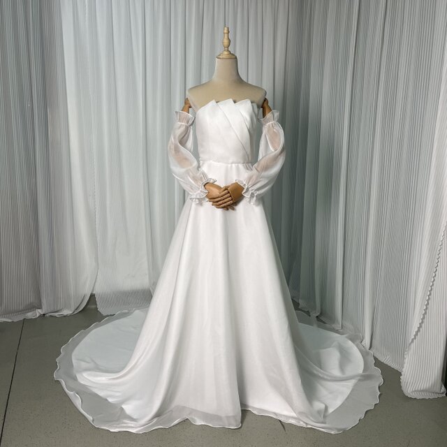 ウエディングドレス ベアトップ シースルー袖 ロングトレーン 優雅なシルエット 二次会