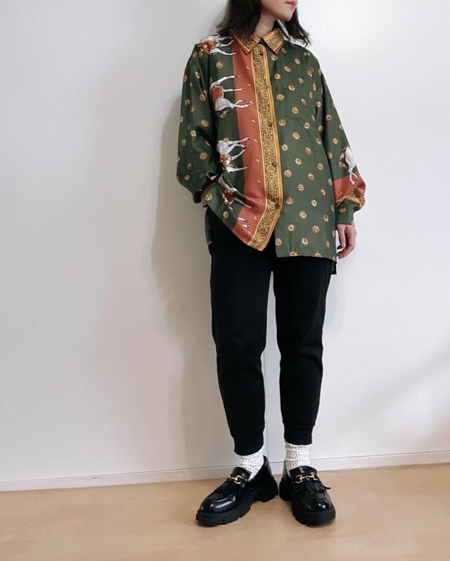 馬スカーフ柄ロングスリーブシャツ | iichi 日々の暮らしを心地よく