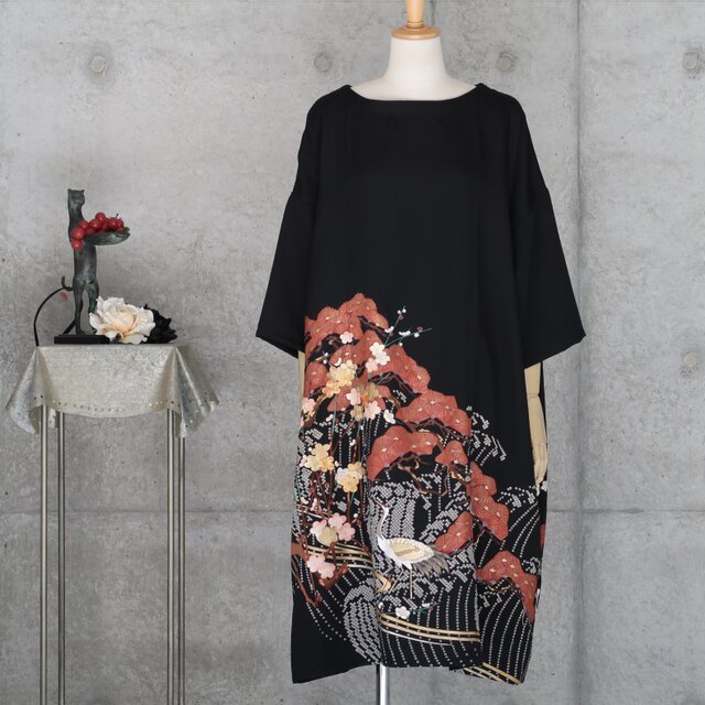 黒留のワンピース/Lサイズ〜 ゆったり目 kimono 着物リメイク | iichi