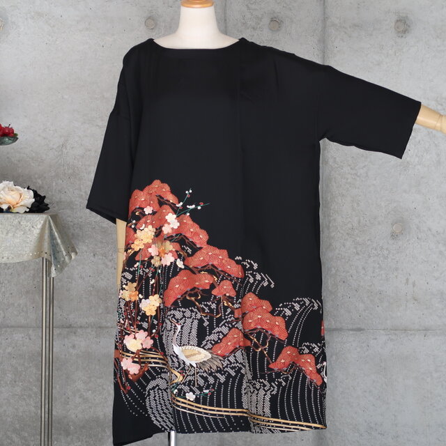 黒留のワンピース/Lサイズ〜 ゆったり目 kimono 着物リメイク | iichi