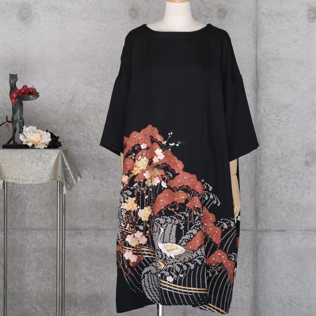 黒留のワンピース/Lサイズ〜 ゆったり目 kimono 着物リメイク | iichi