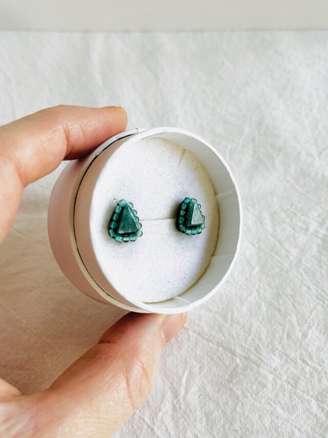 【天然石  グリーンアベンチュリン×グリーンオニキス】ピアス