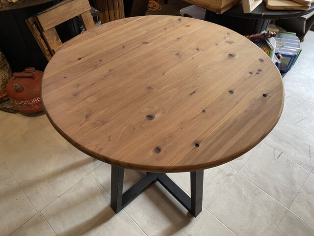 在庫あり 即納 Hotaru 丸テーブル 机 リビング ダーク アイアン カフェ