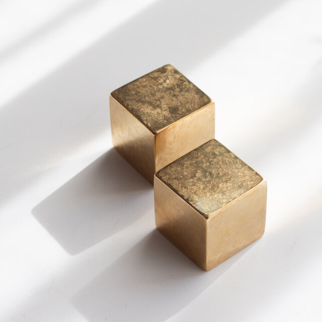 ペーパーウェイト