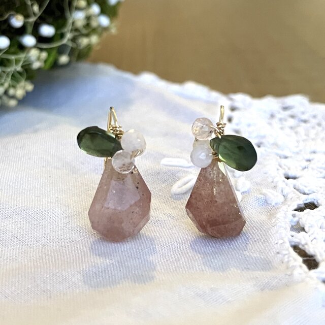 Phytoncide：ピンクエピドートの耳飾り［Pink Epidote and Green