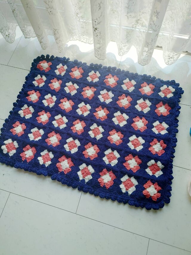 ブランケット 膝掛け グラニースクエア モチーフ ネイビー 編み 手編み 編み物