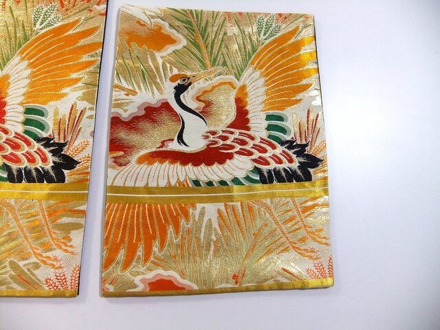 16)2135】2枚組/大正昭和時代の丸帯のリメイク鶴文様/テーブルセンター