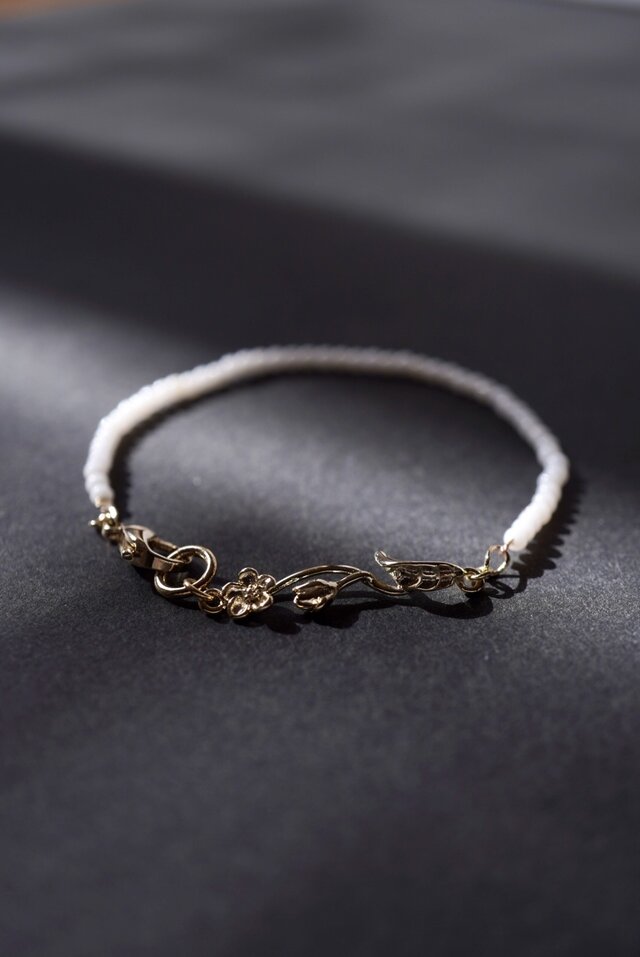 バイオジェニックジェムⅤ ~白珊瑚のブレスレット