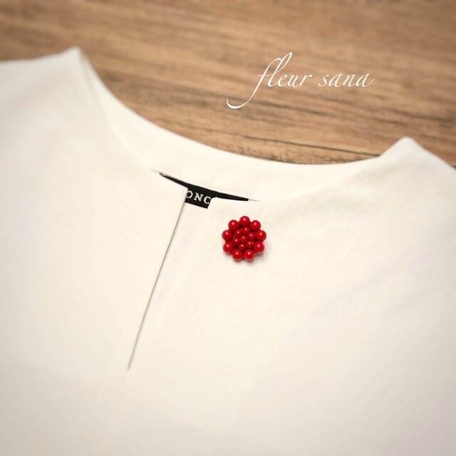 circle motif  カラービーズのミニサークルブローチ〈spice〉poinsettia red