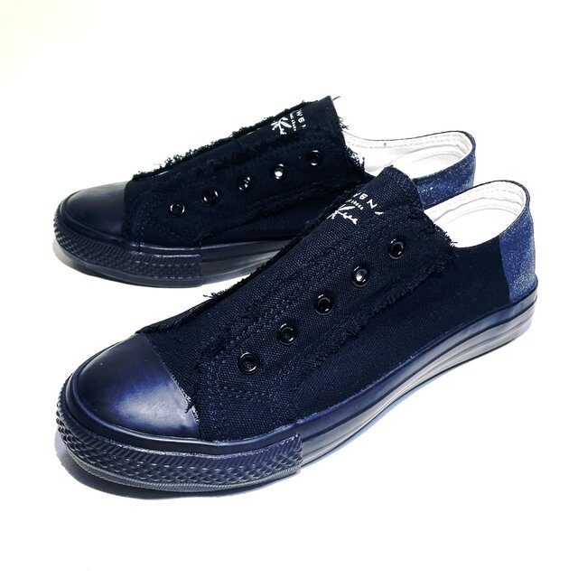 紐無しで楽ちん♪切りっぱなしが可愛いバイカラースリッポン (ブラックxブラックラメ) 22.5〜24.5cmはっ水加工