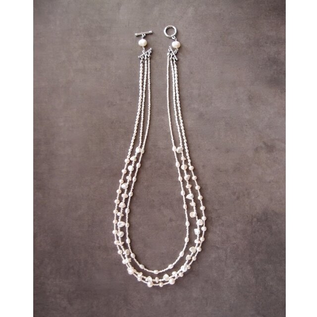 Triple Strand Pearl Necklace／パール３連ネックレス