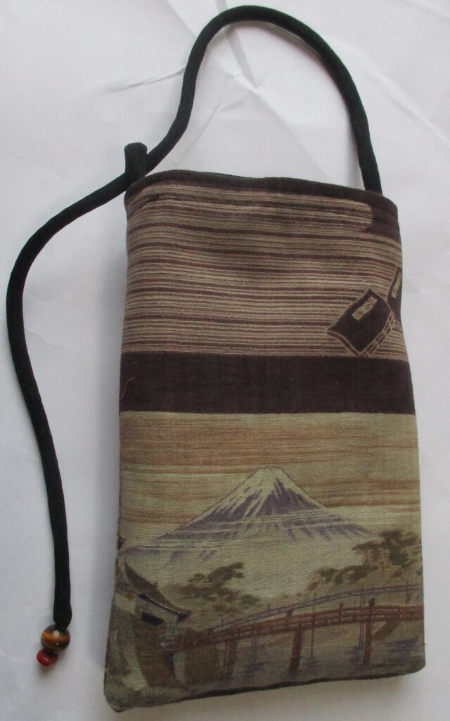 ８１１８　羽織の裏地と色大島紬の着物で作ったスマホポーチ＃送料無料