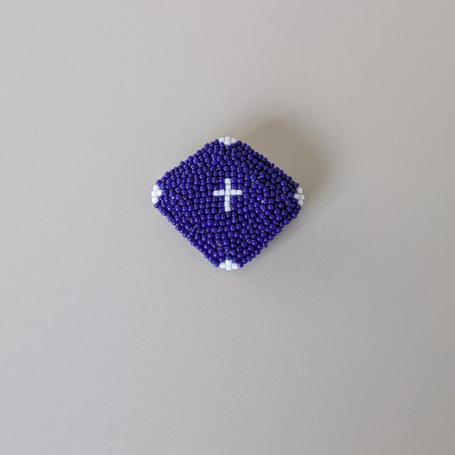 monolog  祈りのブローチ typeA  NAVY