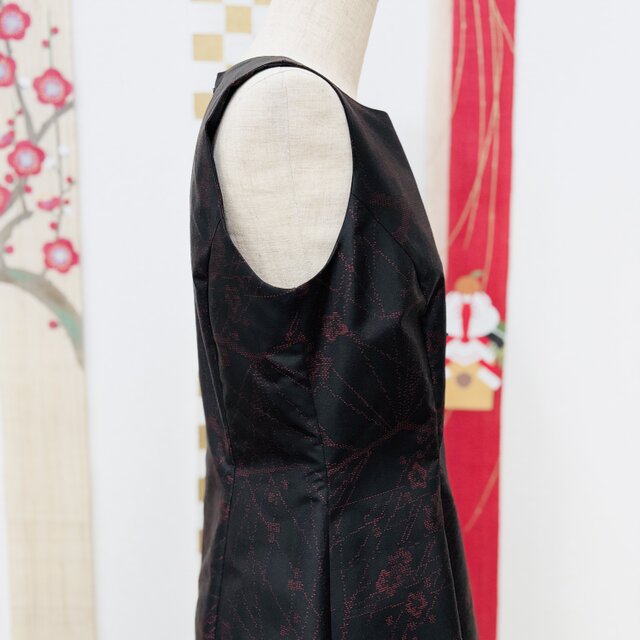 大島紬プリンセスラインワンピース 寒紅梅 | iichi 日々の暮らしを 