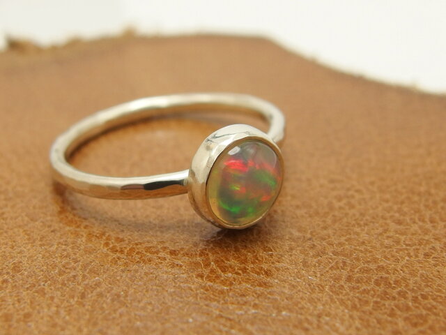 【美品・箱付き】ete 天然石 オパールリング #3 trim_fce_item63562f9b1f369.jpg