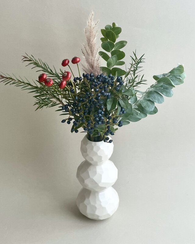花器 花瓶 (白）Vase (white) 陶磁器製