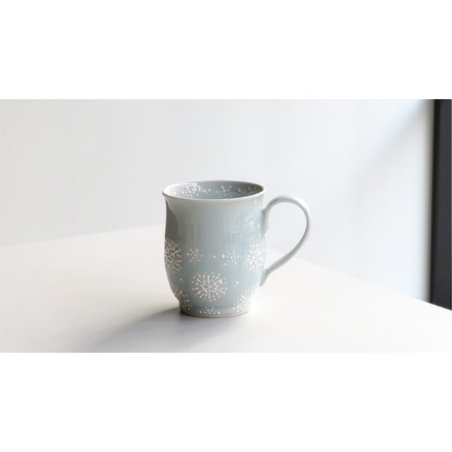 有田焼：青磁雪紋 マグカップ