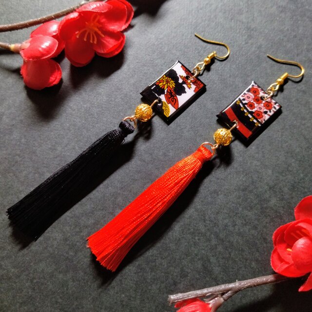 【和風】花札&タッセルピアス（イヤリング）（赤黒）（花見で一杯）【着物】【浴衣】【袴】【成人式】【卒業式】【和ゴス】【さくら