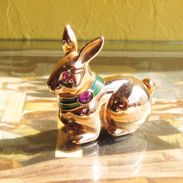「Estee Lauder」 Vintage Gold Bunny Solid Perfume
