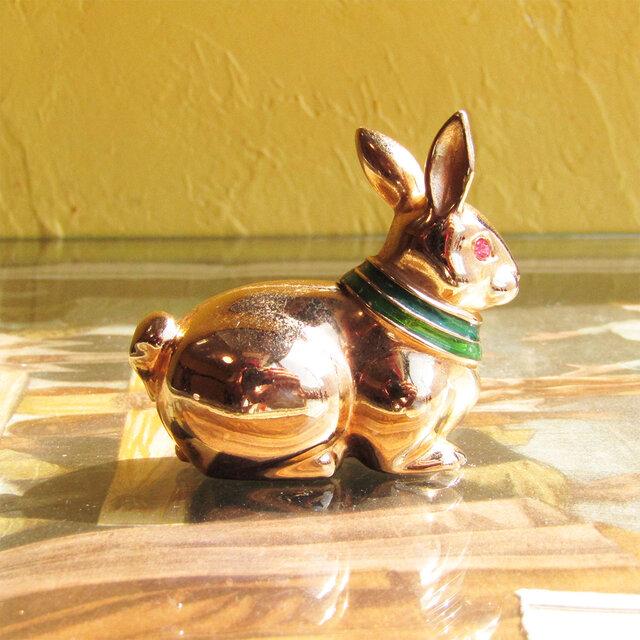 Estee Lauder」 Vintage Gold Bunny Solid Perfume | iichi 日々の