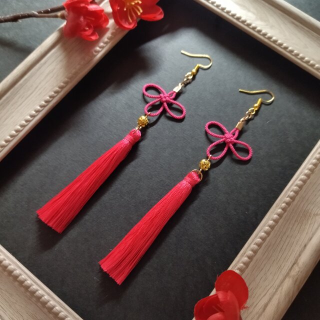 1199 インド刺繍 タッセル ゴールド 花 ハンドメイド ピアス イヤリング 1199 インド刺繍 タッセル ゴールド 花 ハンドメイド ピアス