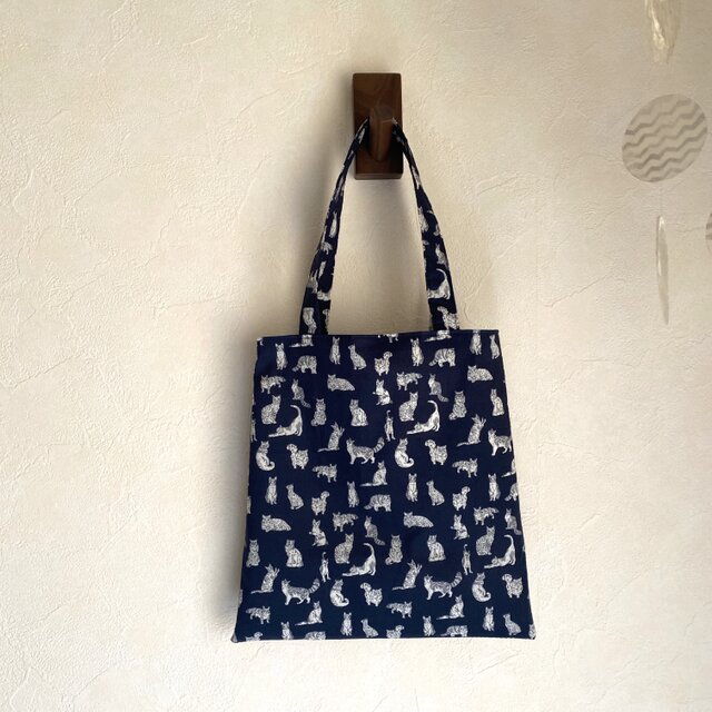 ＊リバティ小さな手提げバッグ＊ミャオウ・ネイビー