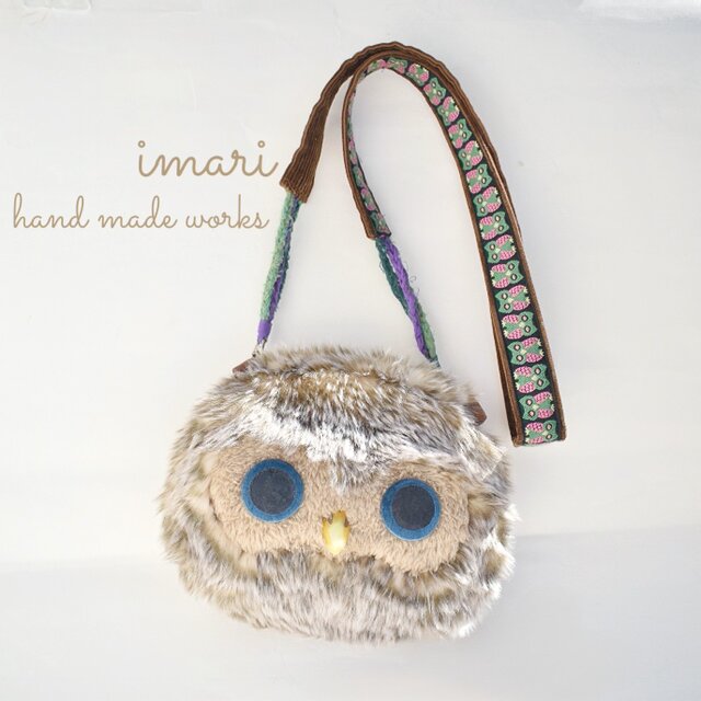 ふくろうさん☆モケモケぽしぇっと・ぶるーアイのくちばしイエローさん(手描きくるみボタンお選び頂けます)