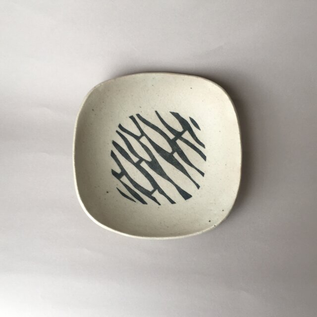 スリップ模様 角丸四方皿