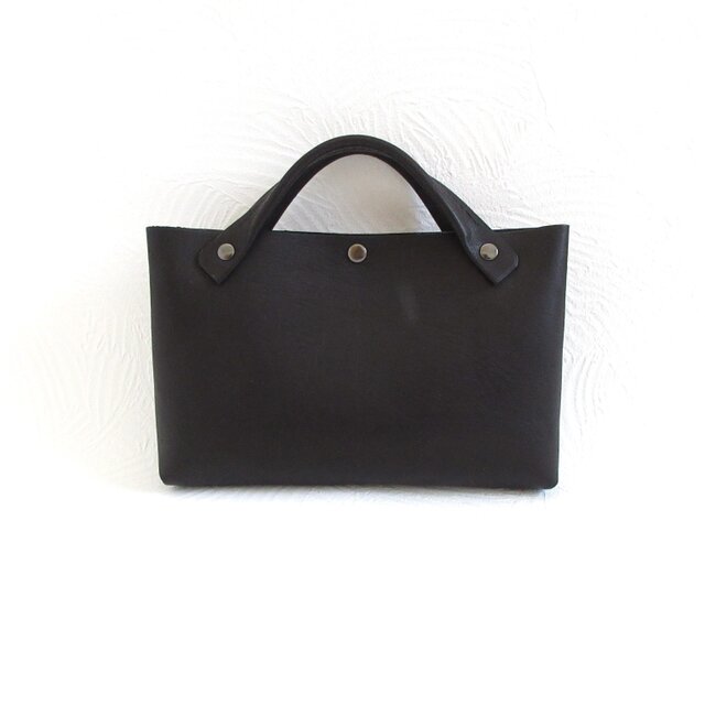 ☆大人気☆便利で可愛いミニサイズ♪《牛革》ワンレザー・バッグインバッグ・ブラック・068