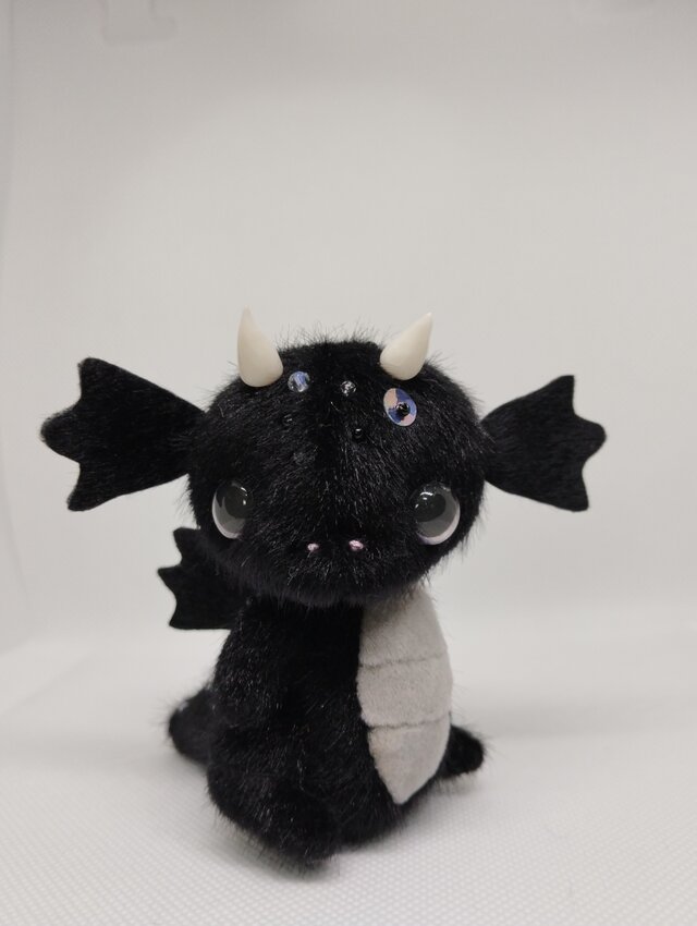 ミニチュアドール☆ぬいぐるみ☆ドラゴン☆ブラック | iichi