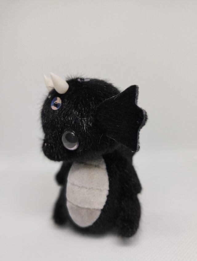 ミニチュアドール☆ぬいぐるみ☆ドラゴン☆ブラック | iichi 日々の