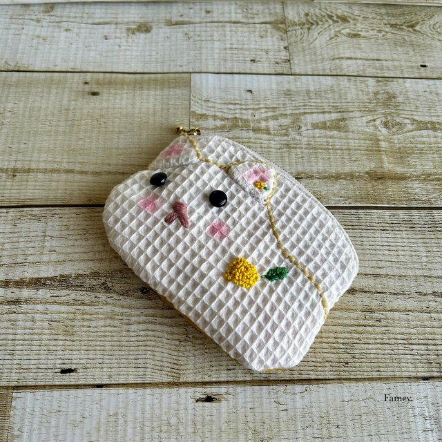 大人かわいいミモザと猫ちゃんの小さめポーチ ワッフル生地 コットン