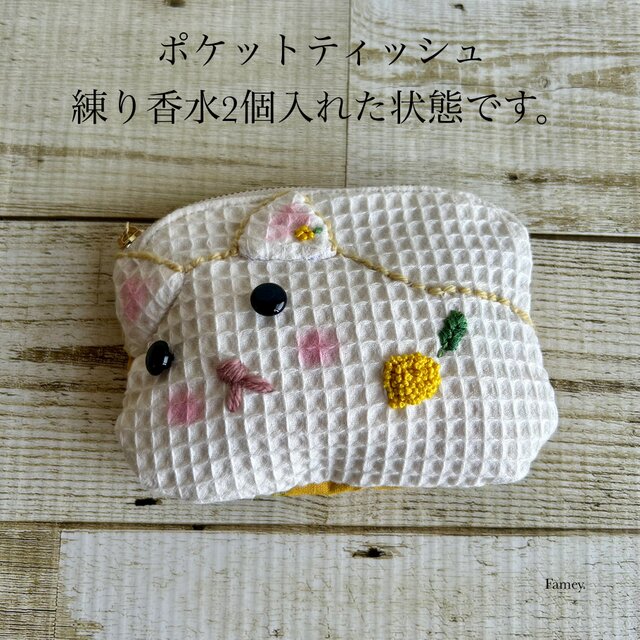 大人かわいいミモザと猫ちゃんの小さめポーチ ワッフル生地