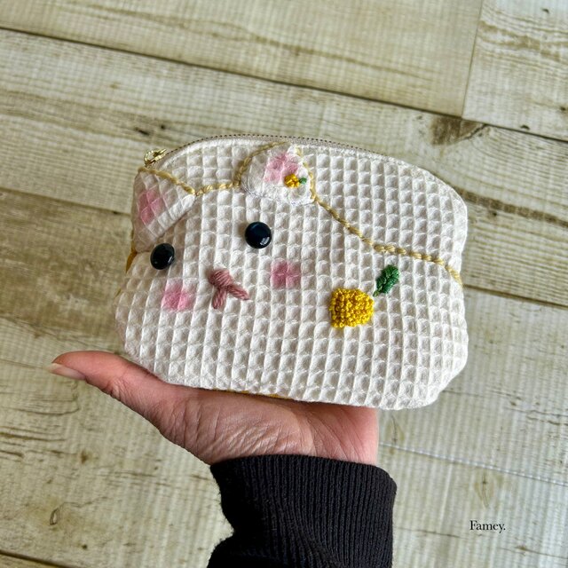 大人かわいいミモザと猫ちゃんの小さめポーチ ワッフル生地 コットン