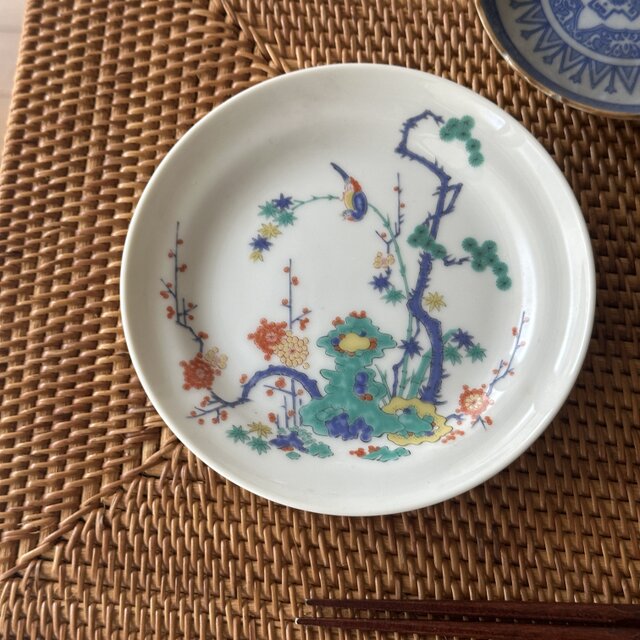 在庫処分』 問う ユリの花柄 皿