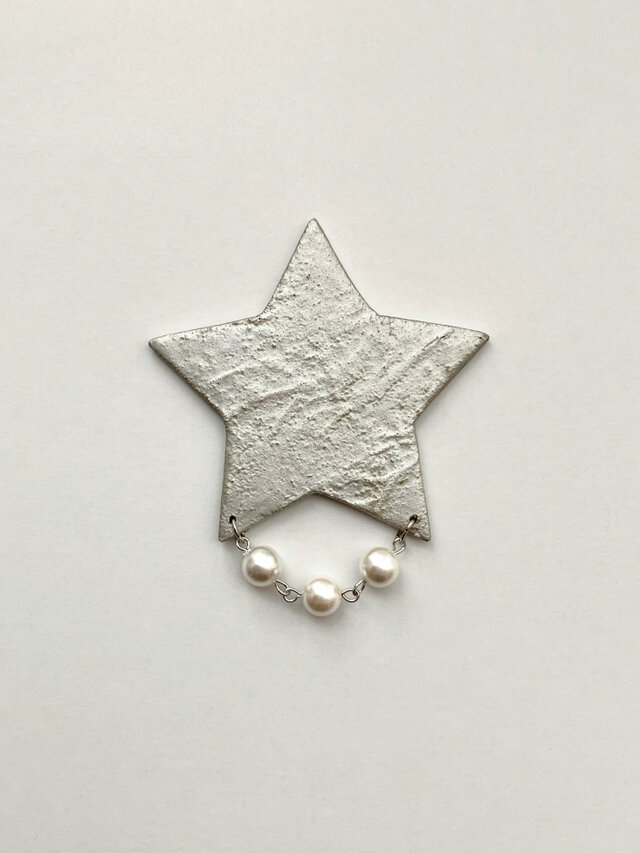 星のブローチ (パール/シルバー) large