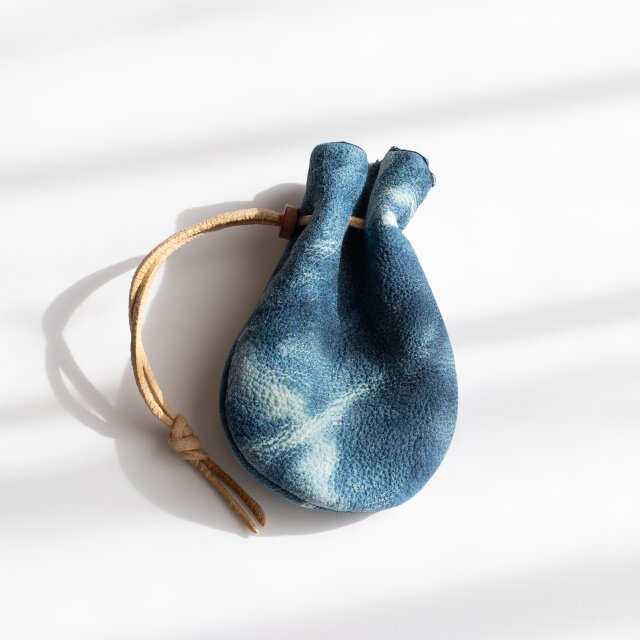 藍染鹿革巾着袋