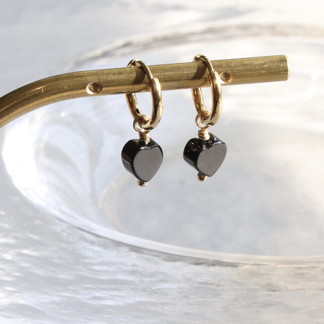 つけっぱなしOK！ 小さなワンタッチフープピアス  天然石  ブラックトルマリン　サージカルステンレス　